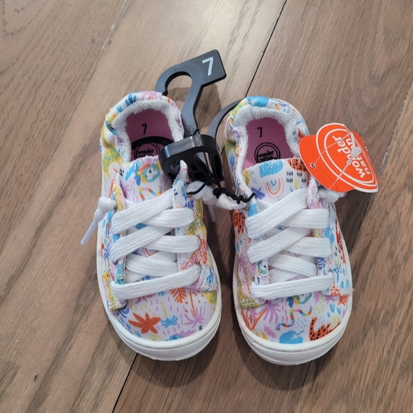 NWT Wonder Nation Baby Girls Canvas Shoes - Picture 1 of 4